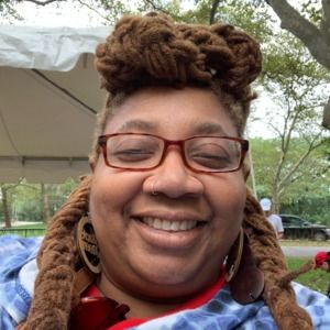 Meet your Posher, Yvette